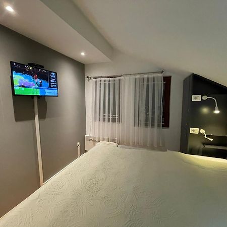 Town Hostel เปเย ภายนอก รูปภาพ