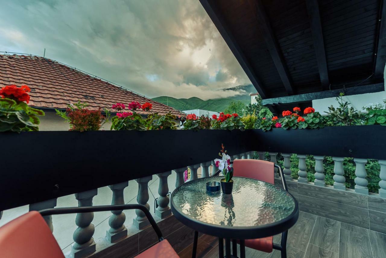 Town Hostel เปเย ภายนอก รูปภาพ