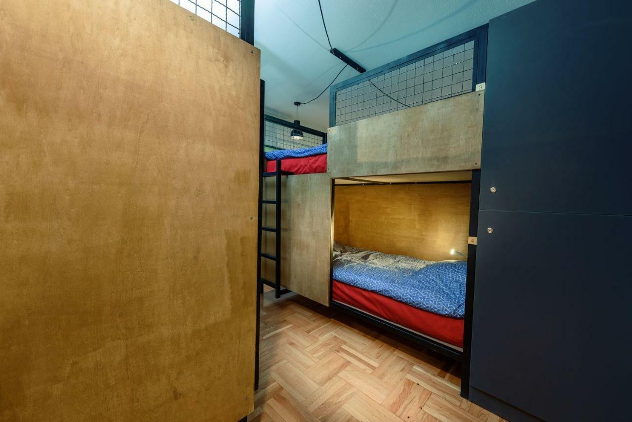 Town Hostel เปเย ภายนอก รูปภาพ